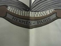 1円 ■極美品■ HERMES エルメス CHIFFRES ET MONOGRAMMES-ANNEE 1886 【図面や記号】カレ90 シルク100% スカーフ アイボリー系 FA7691_画像4
