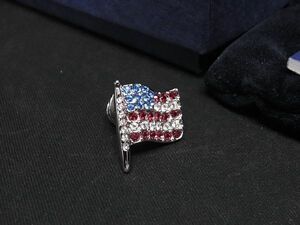 ■美品■ SWAROVSKI スワロフスキー カラーストーン ラインストーン ピンブローチ ピンバッジ アクセサリー シルバー系 DD4640