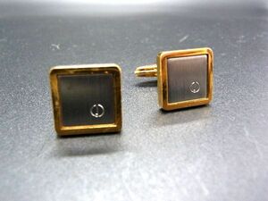 ■美品■ dunhill ダンヒル ロゴモチーフ カフスボタン カフリンクス アクセサリー 紳士 メンズ ゴールド系×シルバー系 DE0487