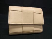 1円 ■美品■ BOTTEGA VENETA ボッテガヴェネタ カセット レザー 三つ折り 財布 ウォレット 小銭入れ 札入れ ベージュ系 FB0780_画像1