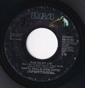 Daryl Hall & John Oates - Kiss On My List / Africa (A) RP-CL484