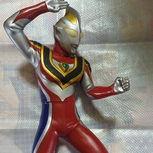 ウルトラマン ガイア ビッグ サイズ ソフビ フィギュア 大 中古　自立 可能