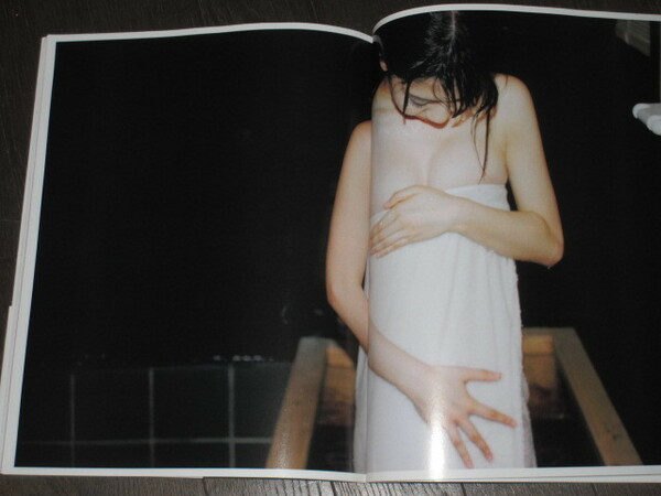 初版第1刷　AKB48 柏木由紀 写真集 「ゆ、ゆ、ゆきりん・・・」帯付き　