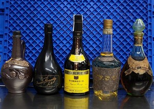* brandy 5ps.@ summarize SHIRAYURI 720ml/GRAN RESERVA TORRES 10 700ml/Manns Brandy 700ml/CALVADOS 500ml old sake not yet . plug 