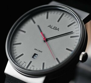 新品 逆輸入セイコーALBA 薄さ8ミリ 視認性高く無駄削ぎ落とした王道のシンプル仕様 グレー50m防水 本革ベルト メンズ日本未発売 腕時計