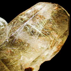 天然石 タイチン ゴールド ルチル 003 ポイント 結晶 金 丸玉 スフィア 水晶玉 風水 健康 原石 ルチルクォーツ パワーストーン