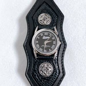 アルテミスクラシック腕時計レザーブレスウォッチ　シルバーブラック　パンク ブレスレット