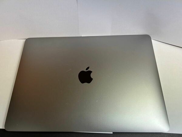 MacBook Air 13.3インチ Retinaディスプレイ（美品）