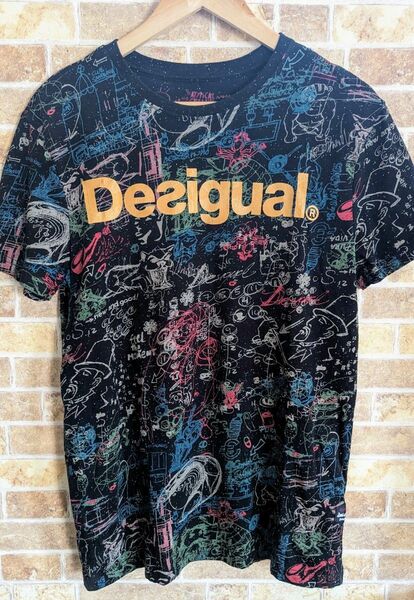 【Desigual】Ｔシャツ　Mサイズ