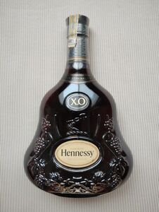 ヘネシー Hennessy XO ブランデー コニャック 黒キャップ クリアボトル 40% 700ml 古酒 未開封 免税品?