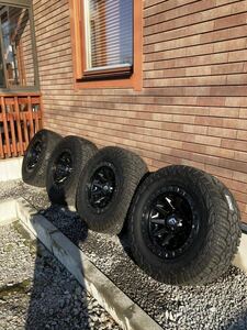 FUEL OFFROAD COVERT D694 18インチ　タンドラ