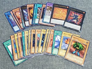 遊戯王カード 英語版 引退品 まとめ売り★美品 コレクション ウルトラ シークレット スーパー レア トレカ コナミ 高橋和希