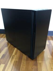 中古美品 Fractal Design Define R5