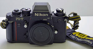 ★動作確認済美品　Nikon ニコン F3/T　ブラック　 フィルムカメラ ボディとプロストラップ、TTLガンカプラー、ファインダースクリーン２個