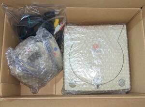  Dreamcast body (HKT-3000), controller, visual memory,AV cable, power supply cable set * appearance a little defect 