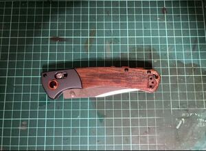 Benchmade 15080-1 Crooked ベンチメイド ナイフ ブラウン / 登山 釣り キャンプ ブッシュクラフト クマ対策 護身用 狩猟 鹿狩 猪狩 熊狩