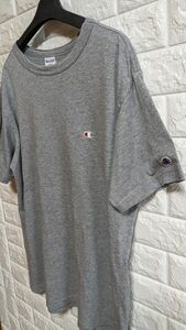 チャンピオン　Champion　メンズ　グレー　Tシャツ　春夏物 L　サイズ