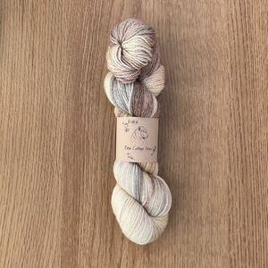 Eden Cottage Yarns［Barn Door］