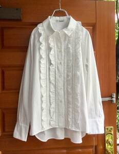  unused tag attaching!GRAYISH* cotton frill blouse * eggshell white 