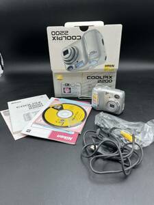 nikon coolpix 2200ニコン　COOLPIX 