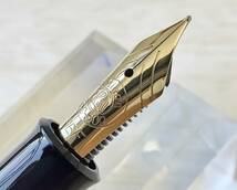 【未使用】 希少 ペリカン 万年筆 #250 黒軸 ペン先12C-500 HEFニブ PELIKAN 吸入式 廃盤モデル アンティーク品 外箱・インク付き_画像3