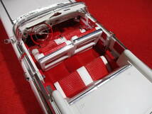 ★　MAISTO　1959 CADILLAC ELDORADO BIARRITZ　1/12　ホワイト　帯付　元箱付　美品　大型模型　インテリア　ディスプレイ　★　_画像8