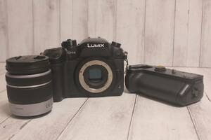 Panasonic LUMIX GH4 ショット数673回 ミラーレス一眼カメラ DMC-GH4 レンズ バッテリーグリップ付き パナソニック