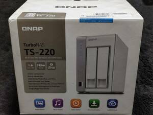 QNAP TS-220 HDD500GB×2 attaching 