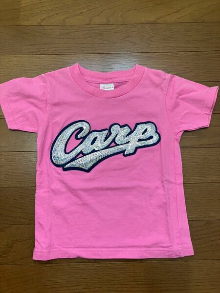 広島カープ　110cm Tシャツ　ピンク　スパンコールロゴ