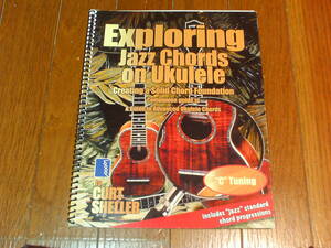 洋書　Exploring　Jazz Chords On Ukulele 中古