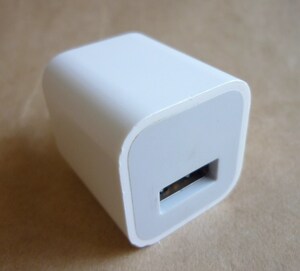 純正 Apple アップル USB電源アダプタ- USB充電器 ACアダプター アイフォン iPhone　5V 1A ホワイト 白 スマホ充電 iPod ④⑤