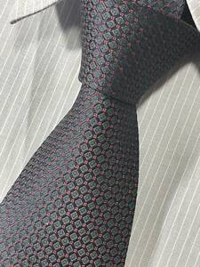  almost unused "Paul Smith" Paul Smith check brand necktie 405103