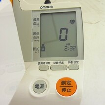 K840-Y30-1265 OMRON オムロン 家庭用 デジタル自動血圧計 HEM-1000 動作確認済 現状品②_画像2
