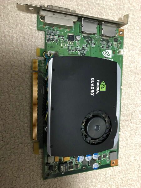 Quadro NVIDIA FX580 送料込み　グラフィックボード　PC WS