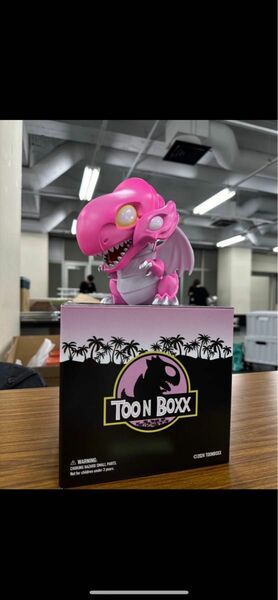 Toon Boxx 3期　桜カラー　ソフビ フィギュア