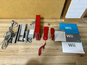 通電確認済み　NINTENDO 任天堂　Wii本体 赤　レッド　RVL-001/コントローラー、アダプター、取説など画像の物全て　※ソフト認識OK