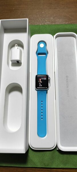 超美品　バッテリー交換品　Apple Watch Series2 GPSモデル　ナイロンバンドと充電器は未使用です