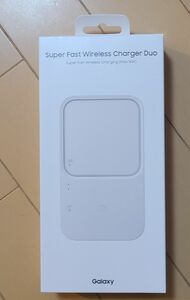 Galaxy Super Fast Wireless Charger Duo 【新品】