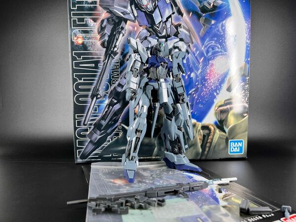 MG 1/100 デルタプラス ガンプラ　完成品　素組み　パチ組　機動戦士ガンダムユニコーン　