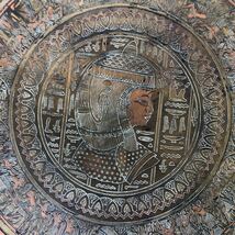 古いアンテイク、銅板、アラビアの彫刻、幅37.2センチ、立て37.3センチ、飾り皿、壁掛け、_画像5