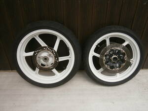 美品●NSR250 MC18 81997 Genuine Wheels set●Authorised inspection）88 Normal チャンバー カウル MC1621228