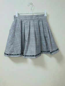 (サイズXS)ピンクラテ　チェックのスカートパンツ