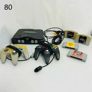 5SC042 Nintendo ニンテンドー 64 本体 NUS-001 コントローラー 2点 ソフト 4点 通電OK コード有り ゲーム機 ゲーム 中古 現状品 