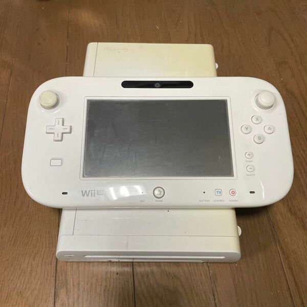 任天堂 WiiU 白 8GB 本体とゲームパッドのみ 動作未確認