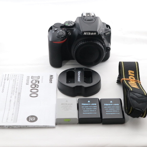 Nikon デジタル一眼レフカメラ D5600 ボディー