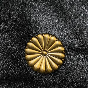 菊の御紋 菊花紋章 菊紋 天皇 皇室 ピンズ バッチ 銅製　直径約25mm