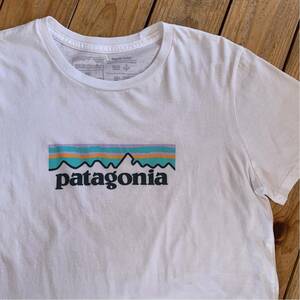 USA古着 Patagonia パタゴニア 半袖Tシャツ レディース Mサイズ カットソー 丸首 アメリカ仕入れ 白T オーガニックコットン アメカジ T2567