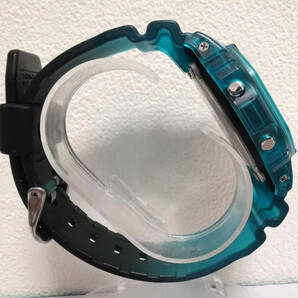 極美品 CASIO G-SHOCK DW-B5600G-2JF クリア ブルー デジタル クオーツ 腕時計■Gショック 箱など付属品ありの画像4