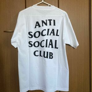 ANTI SOCIAL SOCIAL CLUB tシャツ