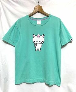 ●美品　CUNE キューン　両面ネコ イラストＴシャツ ライトグリーン M